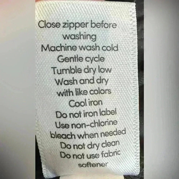 Women’s Athleta Black Ankle Leggings: w/ Pockets & White Reflectors: size XS - Picture 8 of 9